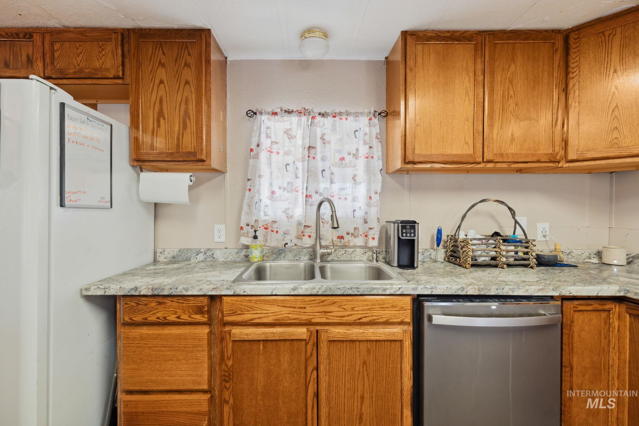 701 Monte Vista Drive, Emmett, Idaho 83617, 3 Bedrooms, 2 Bathrooms, Residential For Sale, Price $100,000, 98925357