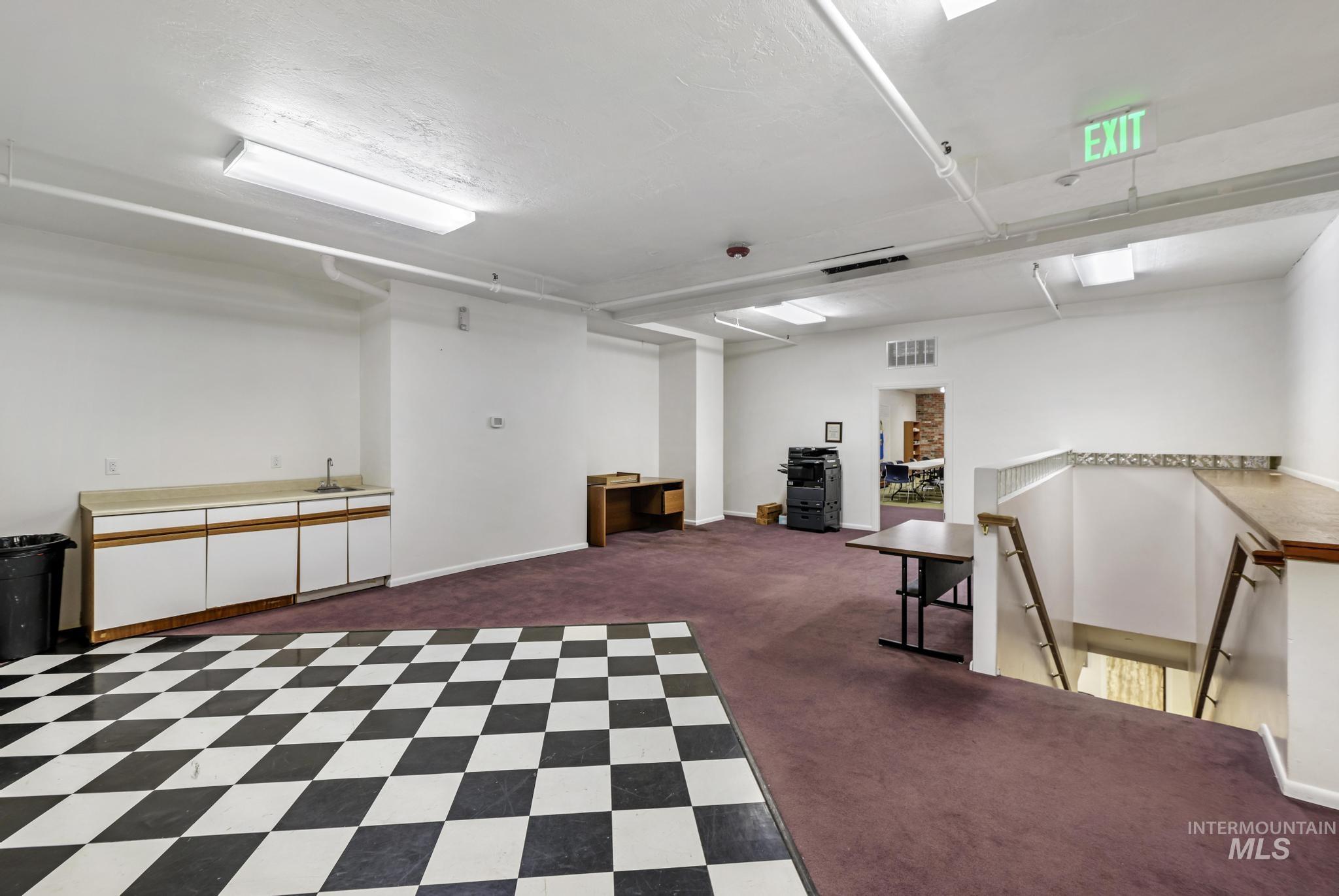 204 Main Ave N, Twin Falls, Idaho 83301, 24 Rooms, Business/Commercial For Sale, Price $3,295,000, 98925358