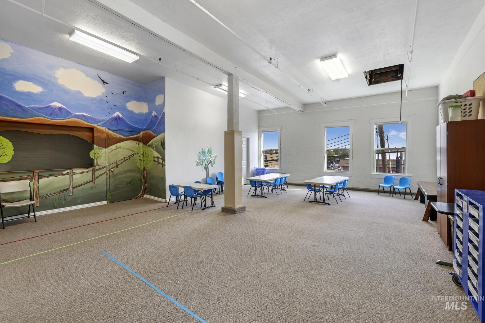 204 Main Ave N, Twin Falls, Idaho 83301, 24 Rooms, Business/Commercial For Sale, Price $3,295,000, 98925358