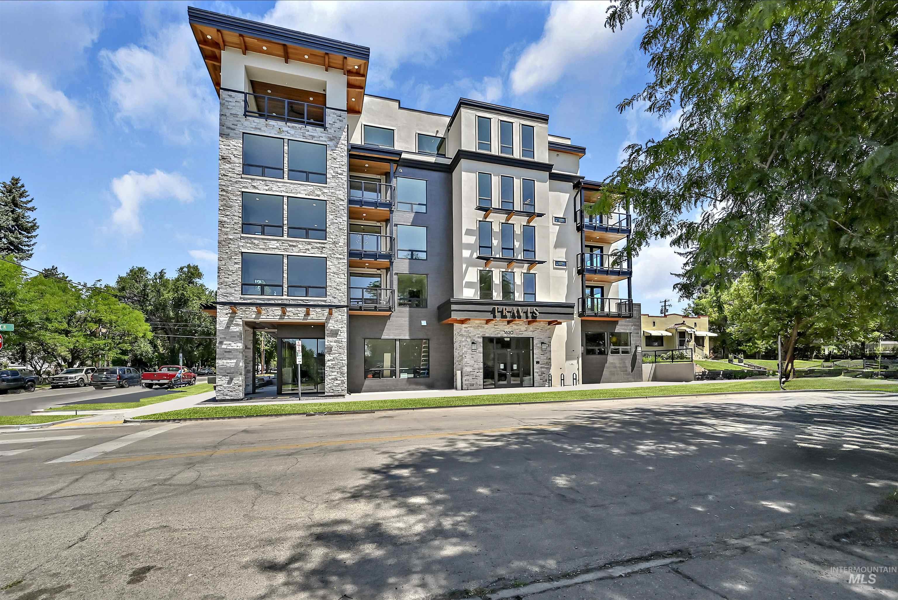 1620 W Bannock St, Boise, Idaho 83702, 1 Bedroom, 1 Bathroom, Residential For Sale, Price $549,900, 98925364