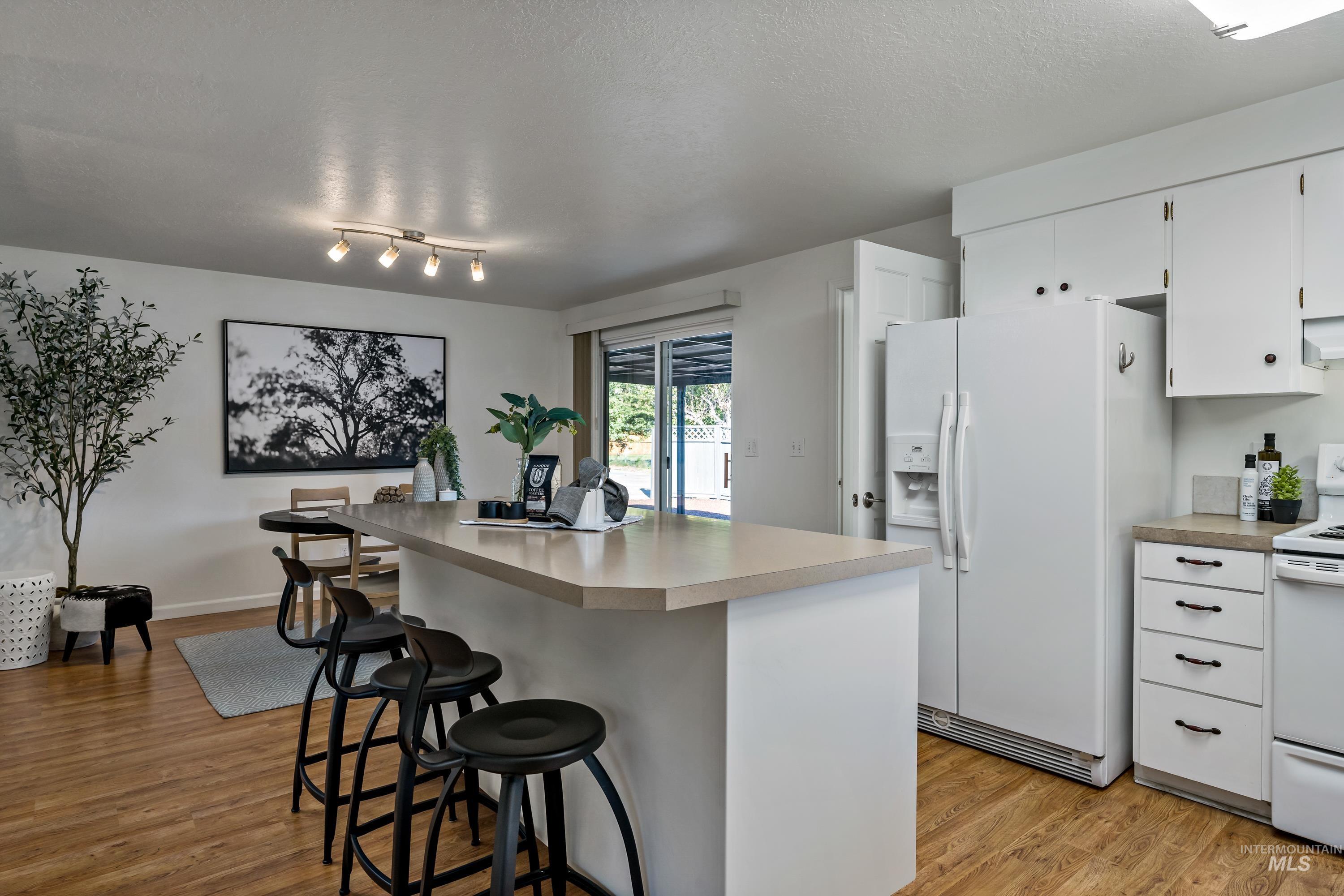 3317 N Acre Lane, Boise, Idaho 83704, 4 Bedrooms, 2 Bathrooms, Residential For Sale, Price $489,900, 98925366