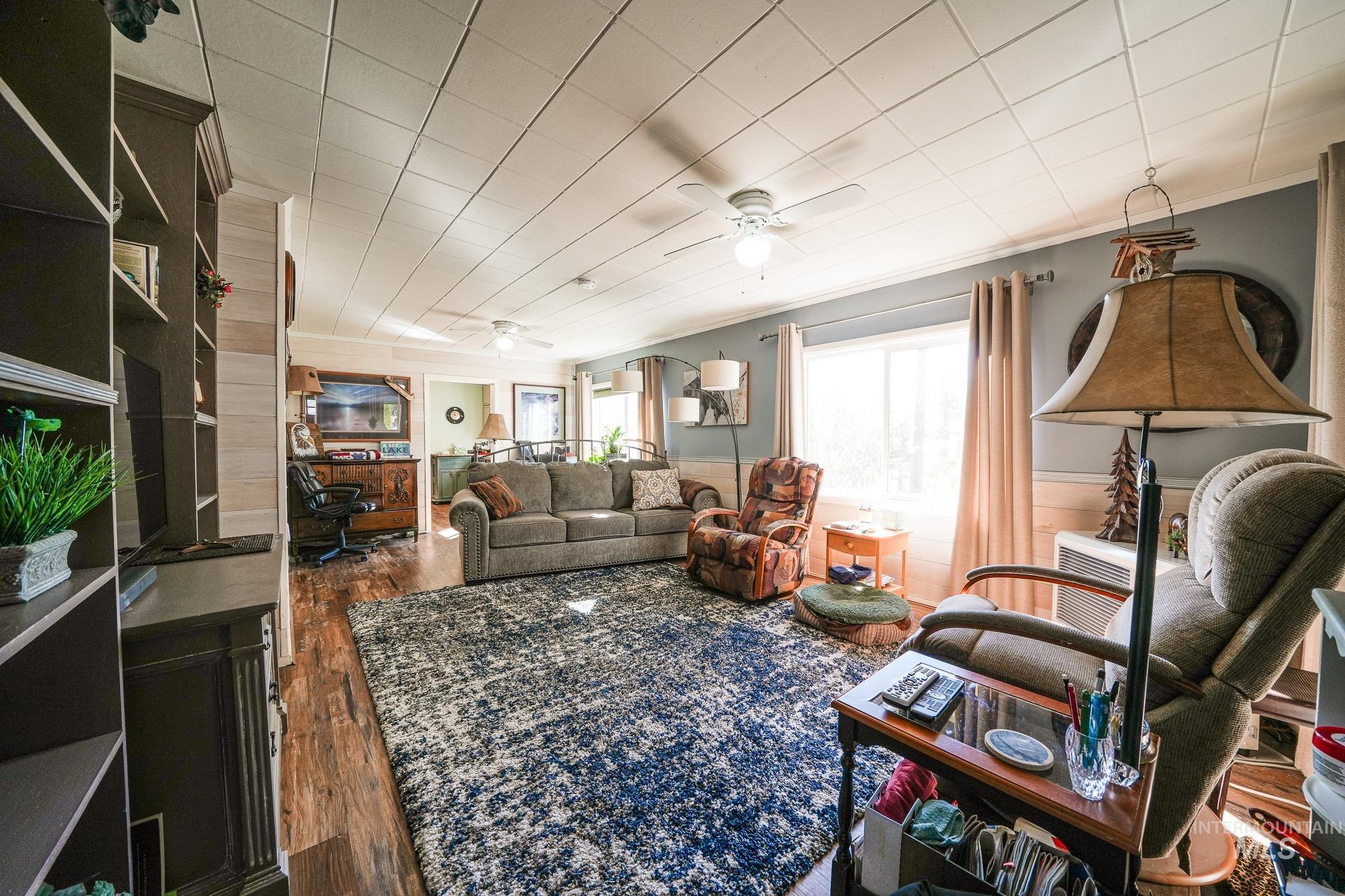 302 Spalding, Winchester, Idaho 83555, 2 Bedrooms, 1 Bathroom, Residential For Sale, Price $325,000, 98925370