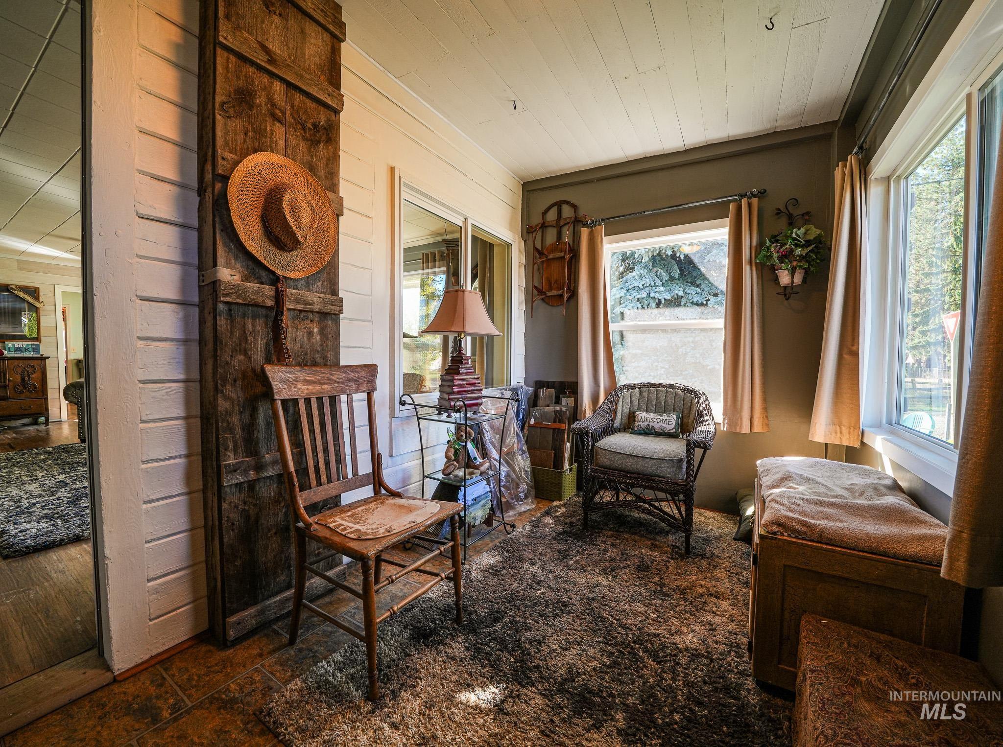 302 Spalding, Winchester, Idaho 83555, 2 Bedrooms, 1 Bathroom, Residential For Sale, Price $325,000, 98925370