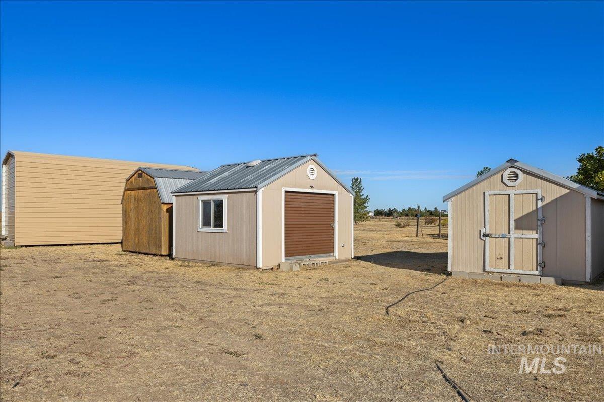 4473 Hwy 51, Mountain Home, Idaho 83647, 3 Bedrooms, 2 Bathrooms, Residential For Sale, Price $439,900, 98925372