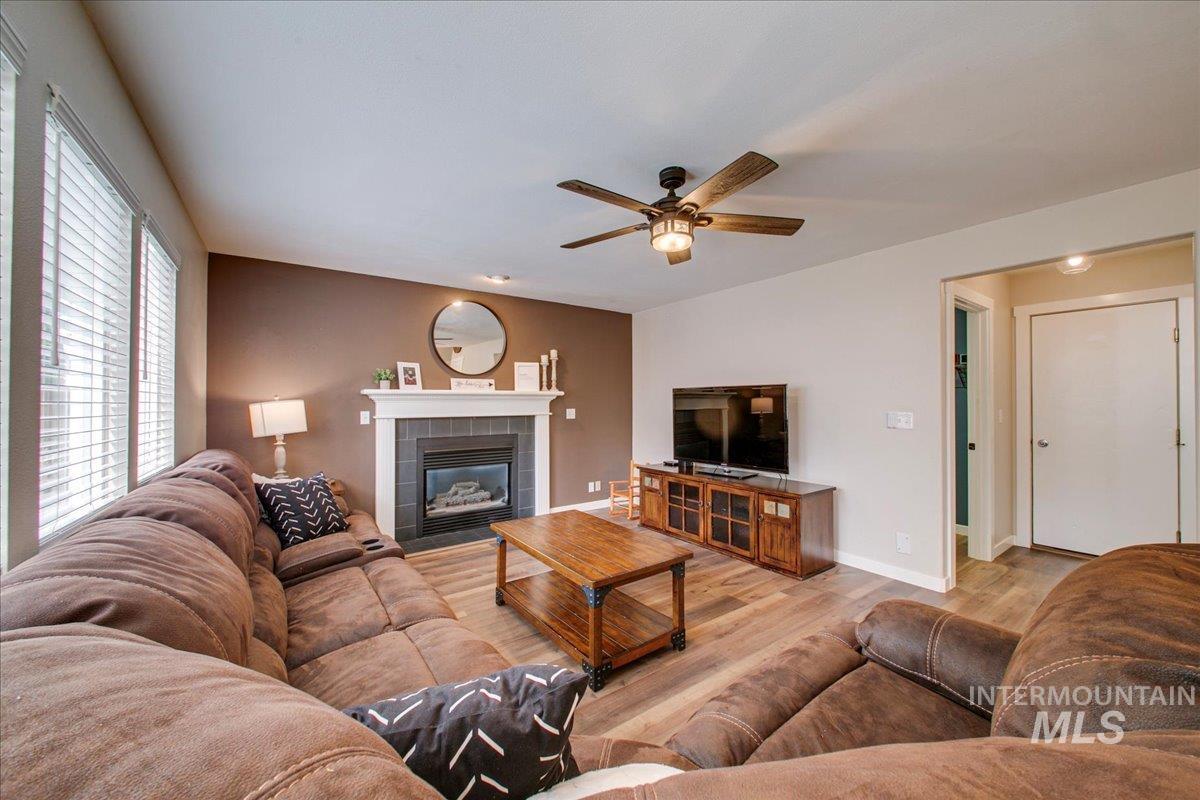 11537 W Rader Dr, Boise, Idaho 83713, 4 Bedrooms, 2.5 Bathrooms, Residential For Sale, Price $479,000, 98925373