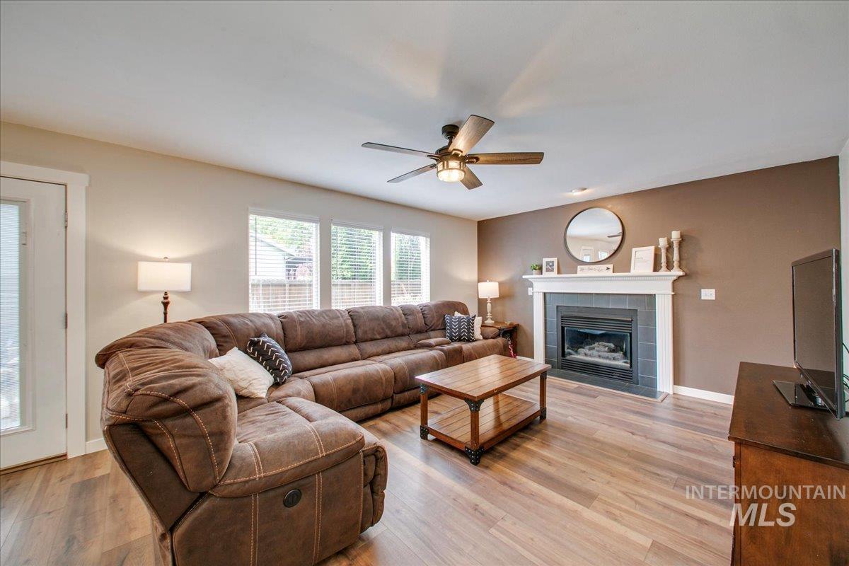 11537 W Rader Dr, Boise, Idaho 83713, 4 Bedrooms, 2.5 Bathrooms, Residential For Sale, Price $479,000, 98925373