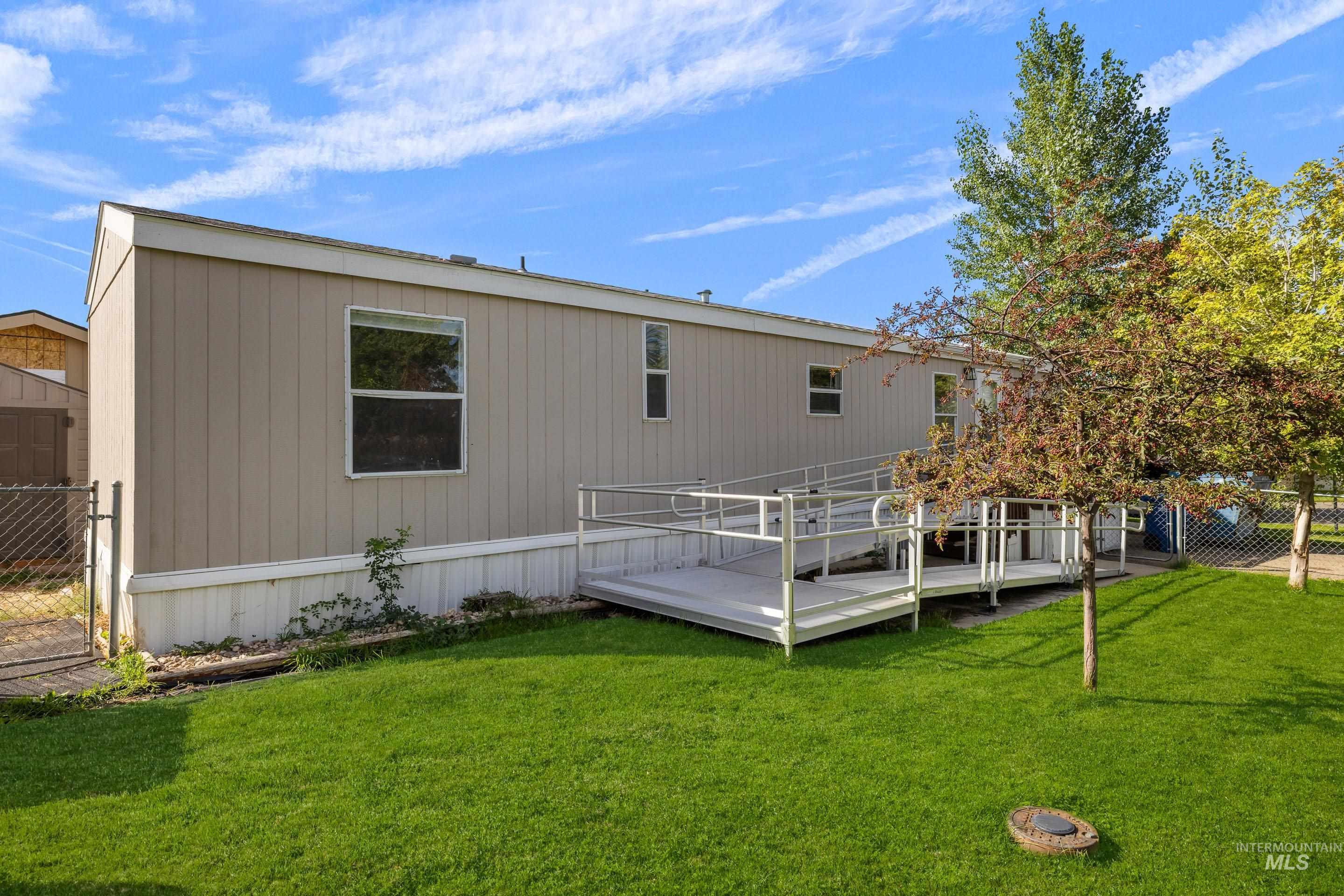 4117 Bear Valley Dr, Nampa, Idaho 83687, 2 Bedrooms, 1 Bathroom, Residential For Sale, Price $155,000, 98925376