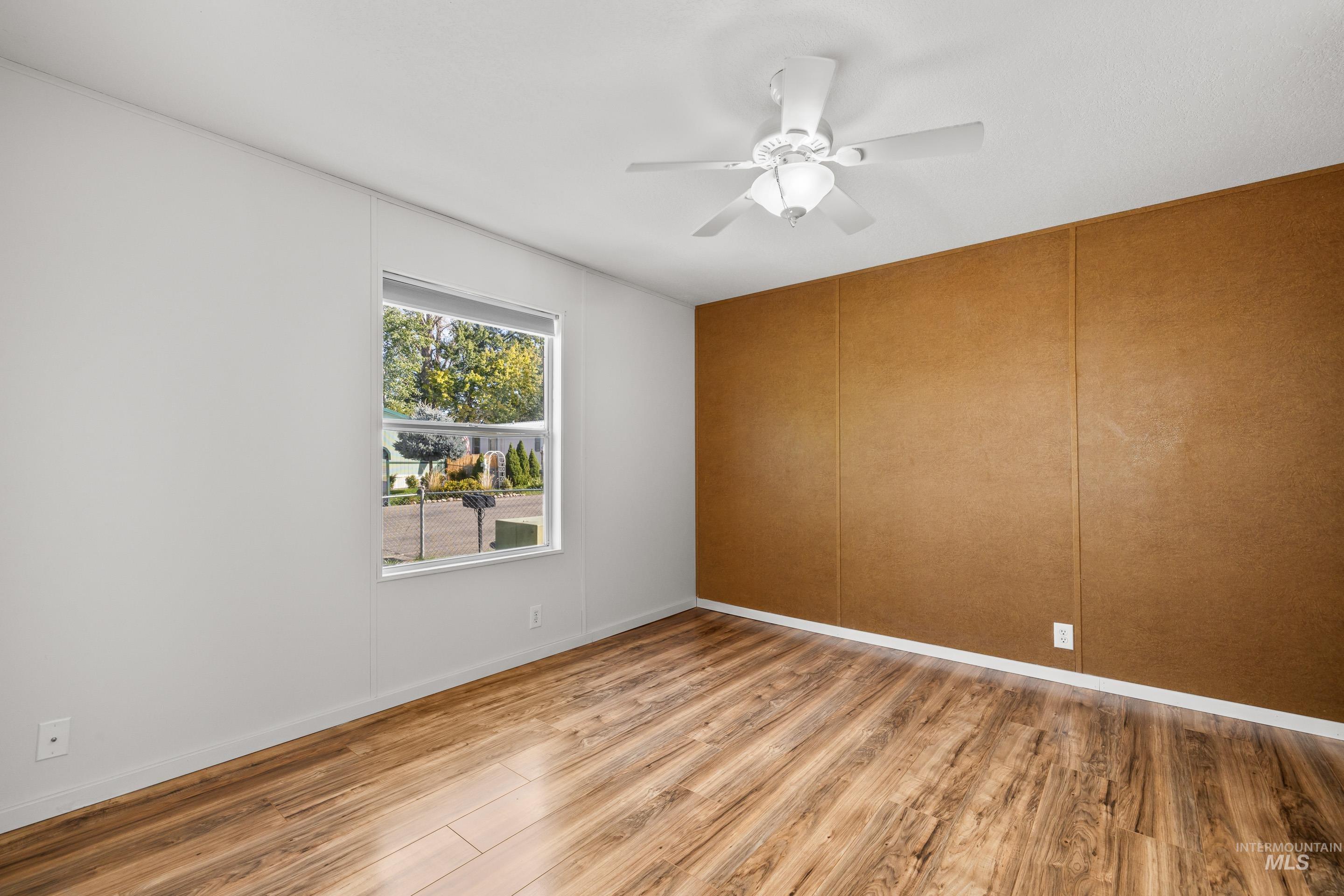 4117 Bear Valley Dr, Nampa, Idaho 83687, 2 Bedrooms, 1 Bathroom, Residential For Sale, Price $155,000, 98925376