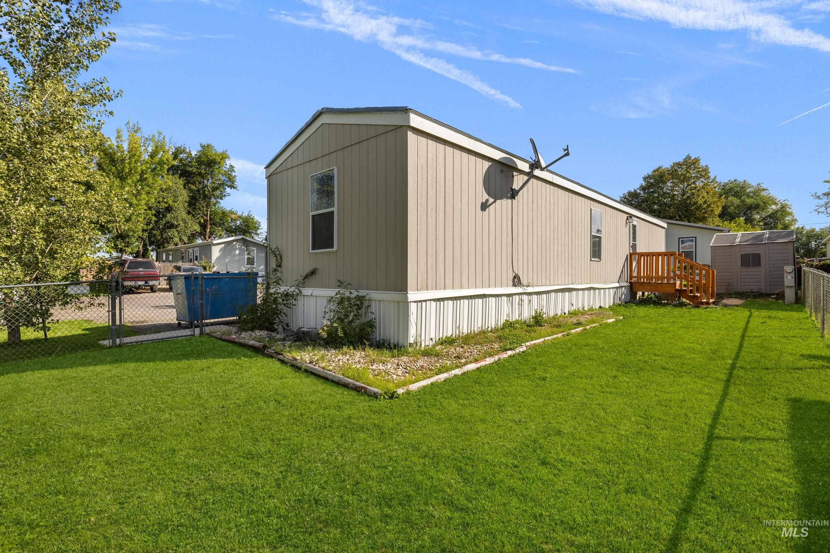 4117 Bear Valley Dr, Nampa, Idaho 83687, 2 Bedrooms, 1 Bathroom, Residential For Sale, Price $155,000, 98925376