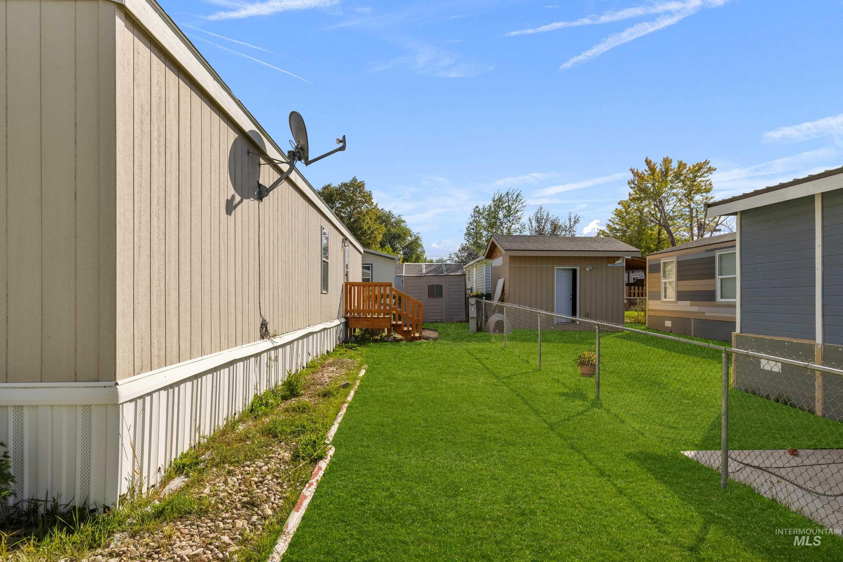 4117 Bear Valley Dr, Nampa, Idaho 83687, 2 Bedrooms, 1 Bathroom, Residential For Sale, Price $155,000,MLS 98925376