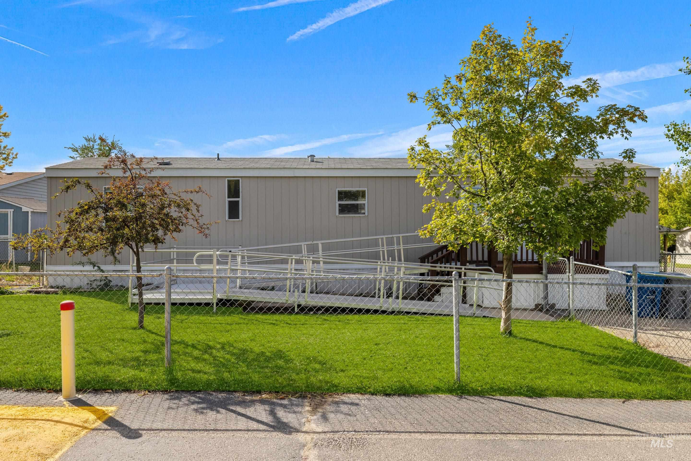 4117 Bear Valley Dr, Nampa, Idaho 83687, 2 Bedrooms, 1 Bathroom, Residential For Sale, Price $155,000, 98925376