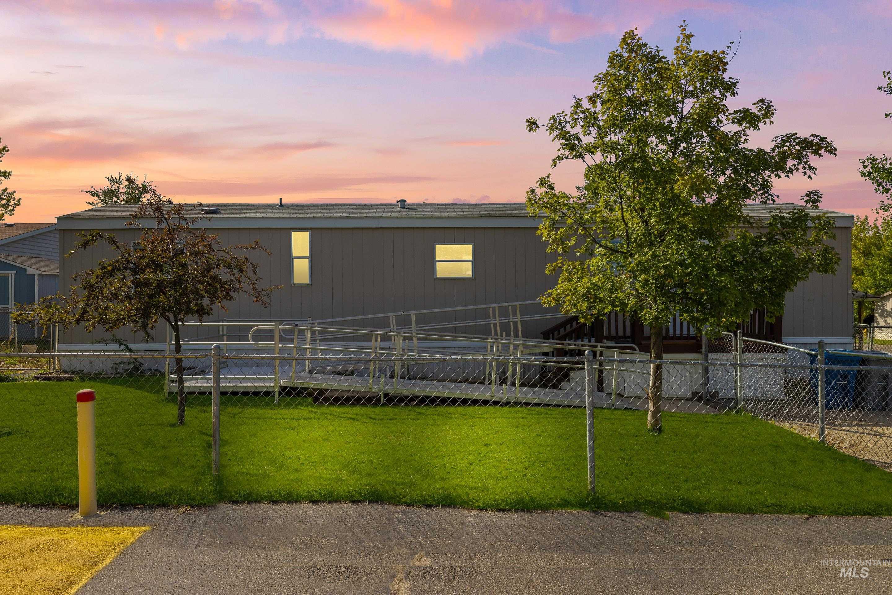 4117 Bear Valley Dr, Nampa, Idaho 83687, 2 Bedrooms, 1 Bathroom, Residential For Sale, Price $155,000, 98925376