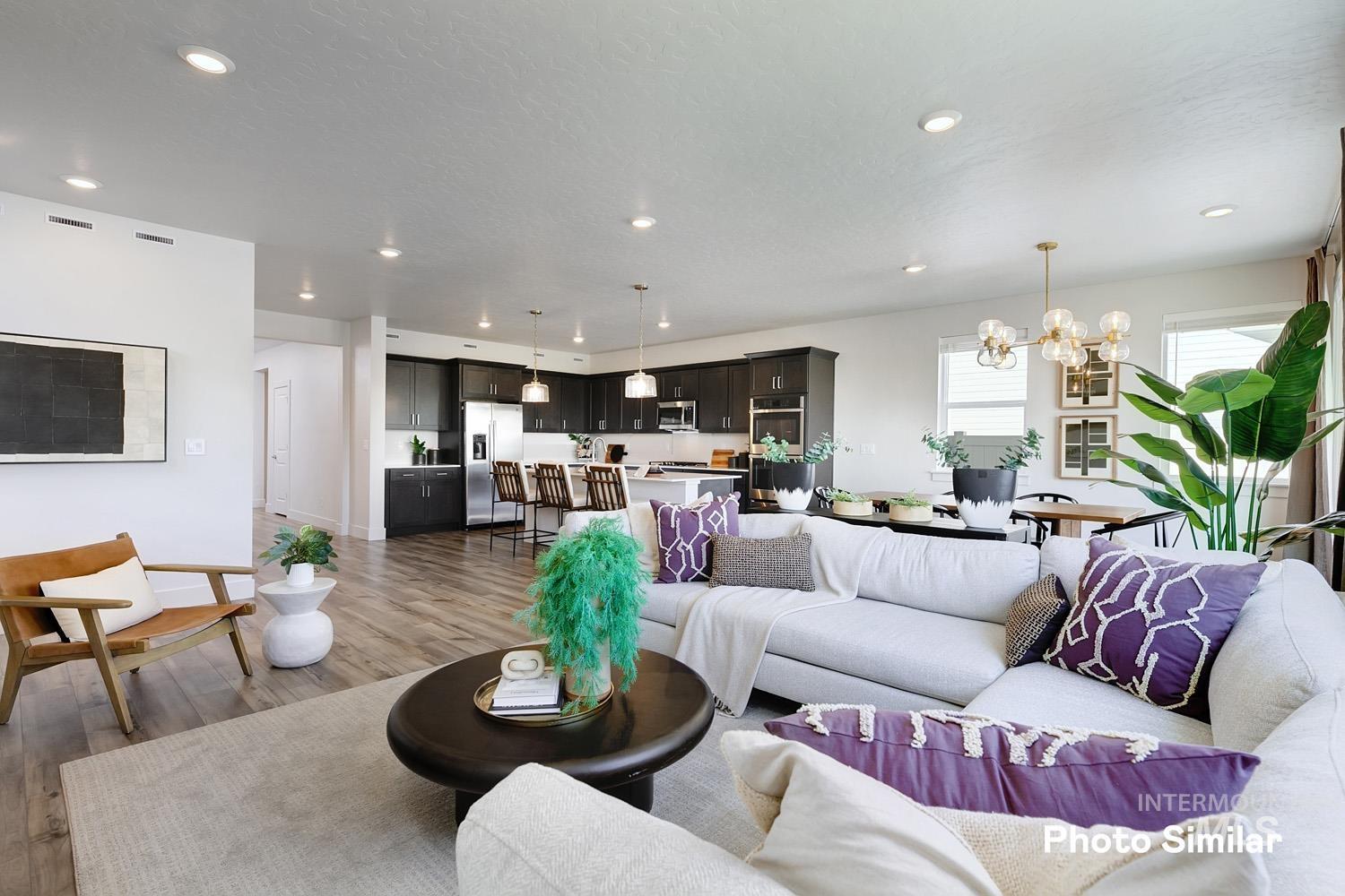 15218 Nimbus Way, Caldwell, Idaho 83607, 3 Bedrooms, 2 Bathrooms, Residential For Sale, Price $556,480, 98925382