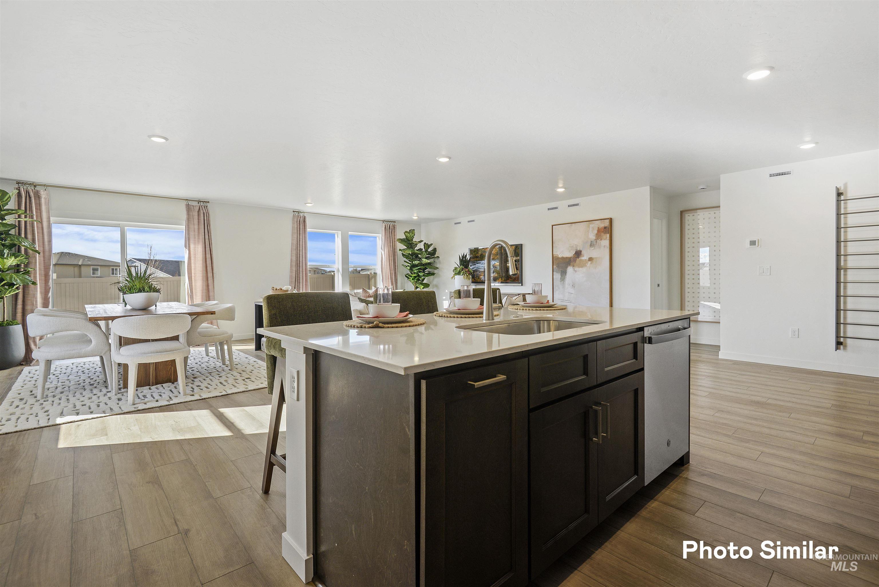 6680 W Becky Ct, Meridian, Idaho 83646, 3 Bedrooms, 2 Bathrooms, Residential For Sale, Price $442,000, 98925390