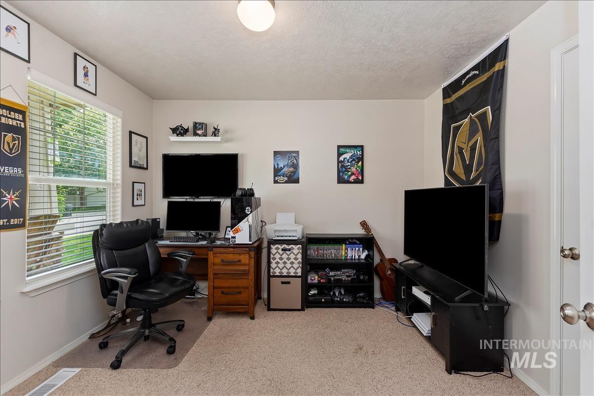 3663 S Ascaino Ave, Meridian, Idaho 83642, 4 Bedrooms, 2.5 Bathrooms, Residential For Sale, Price $454,900, 98925401