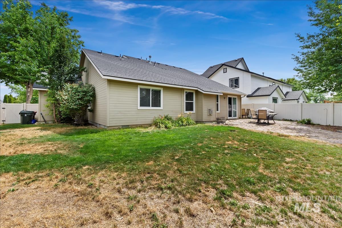 3663 S Ascaino Ave, Meridian, Idaho 83642, 4 Bedrooms, 2.5 Bathrooms, Residential For Sale, Price $454,900, 98925401