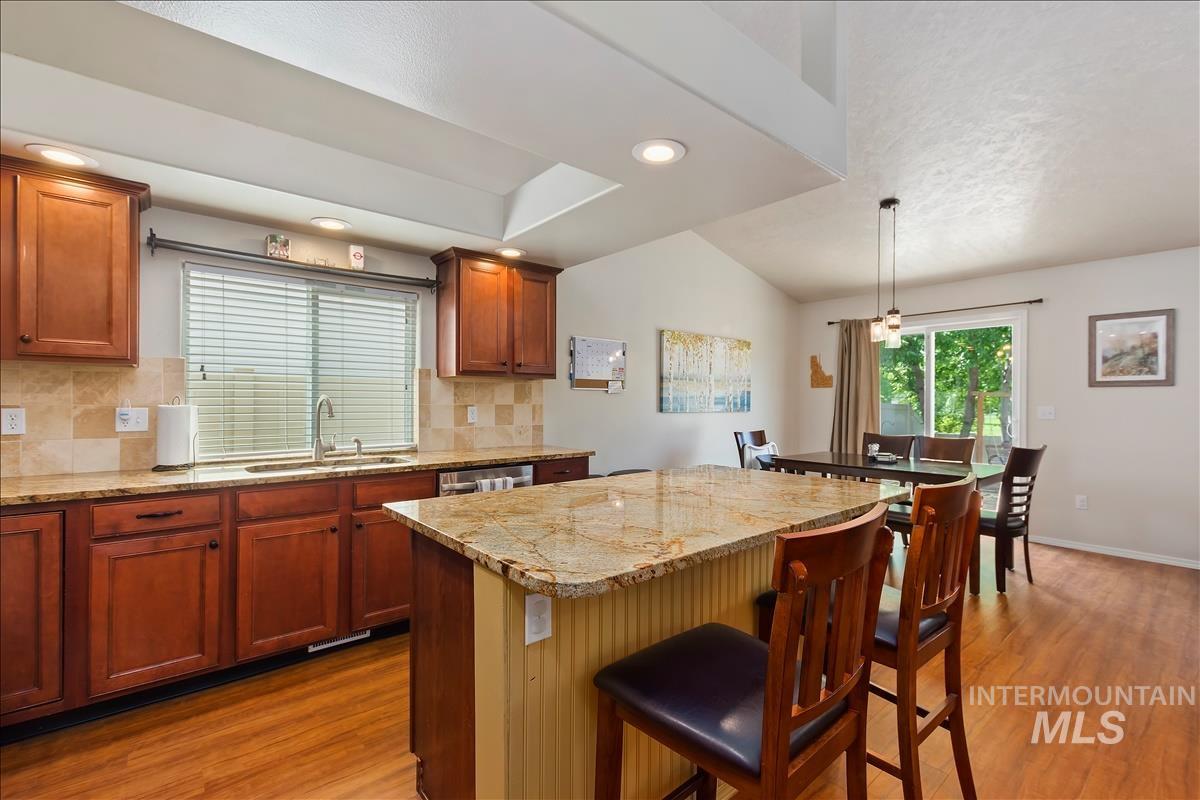 3663 S Ascaino Ave, Meridian, Idaho 83642, 4 Bedrooms, 2.5 Bathrooms, Residential For Sale, Price $454,900, 98925401