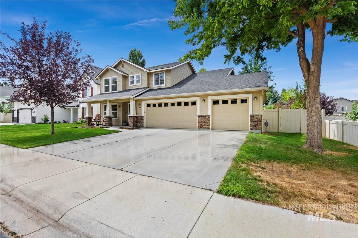 3663 S Ascaino Ave, Meridian, Idaho 83642, 4 Bedrooms, 2.5 Bathrooms, Residential For Sale, Price $454,900, 98925401
