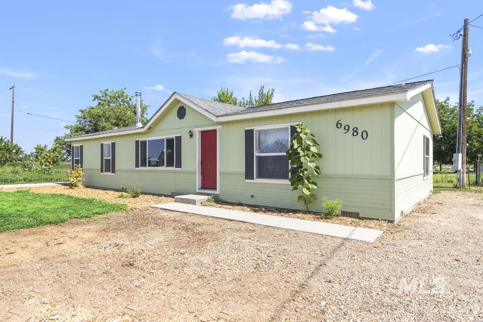 6980 Whitley Dr., Fruitland, Idaho 83619, 3 Bedrooms, 2 Bathrooms, Residential For Sale, Price $375,000, 98925406