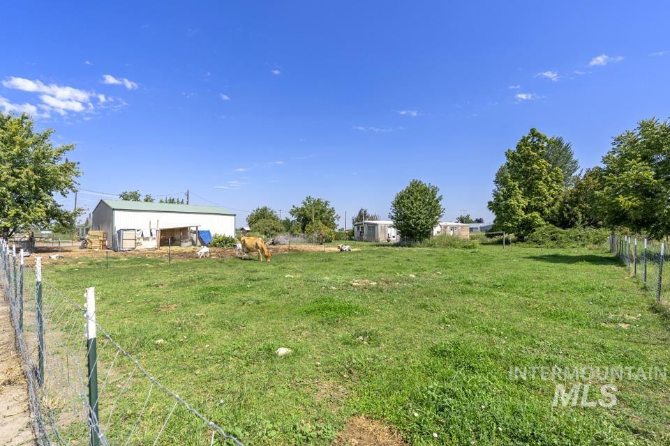 6980 Whitley Dr., Fruitland, Idaho 83619, 3 Bedrooms, 2 Bathrooms, Residential For Sale, Price $375,000, 98925406