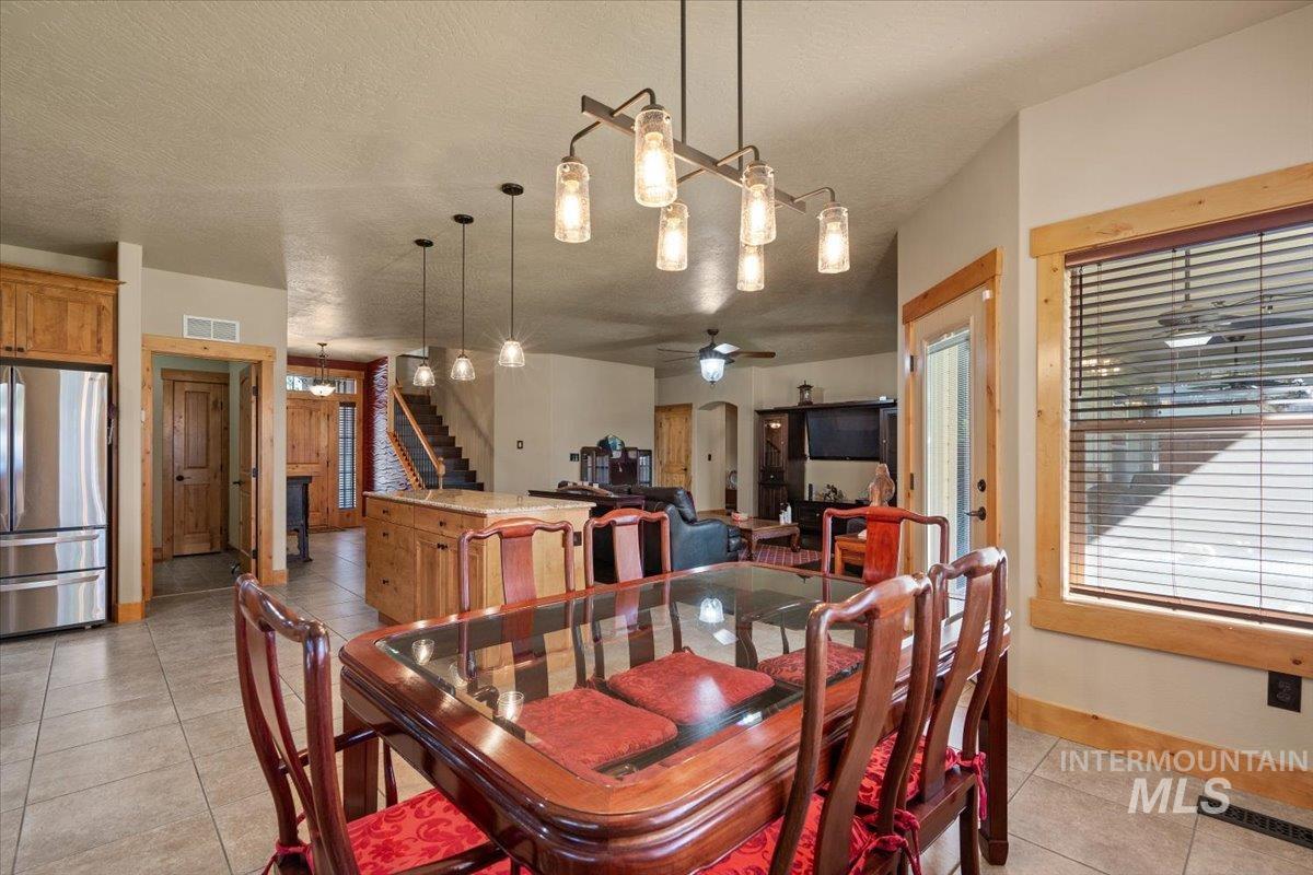 857 E Yucca Canyon St, Meridian, Idaho 83646, 4 Bedrooms, 3 Bathrooms, Residential For Sale, Price $799,000, 98925407