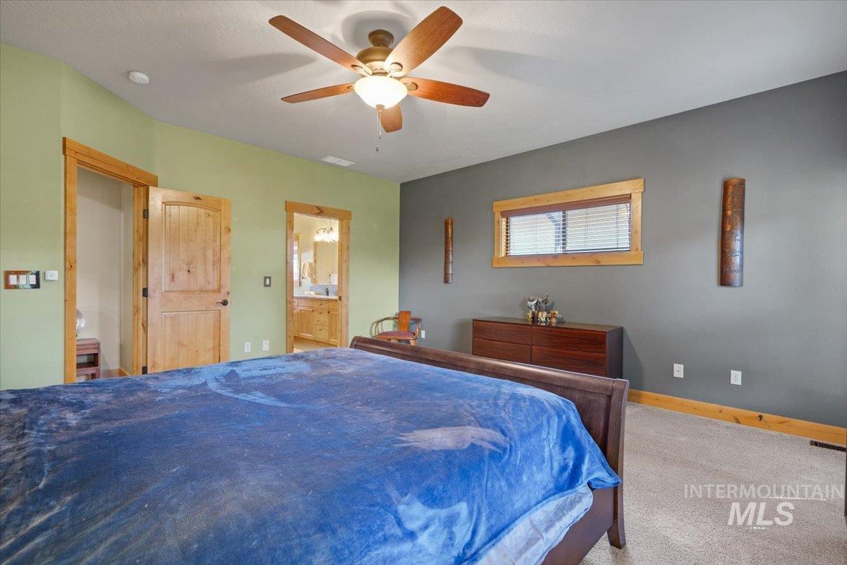 857 E Yucca Canyon St, Meridian, Idaho 83646, 4 Bedrooms, 3 Bathrooms, Residential For Sale, Price $799,000, 98925407