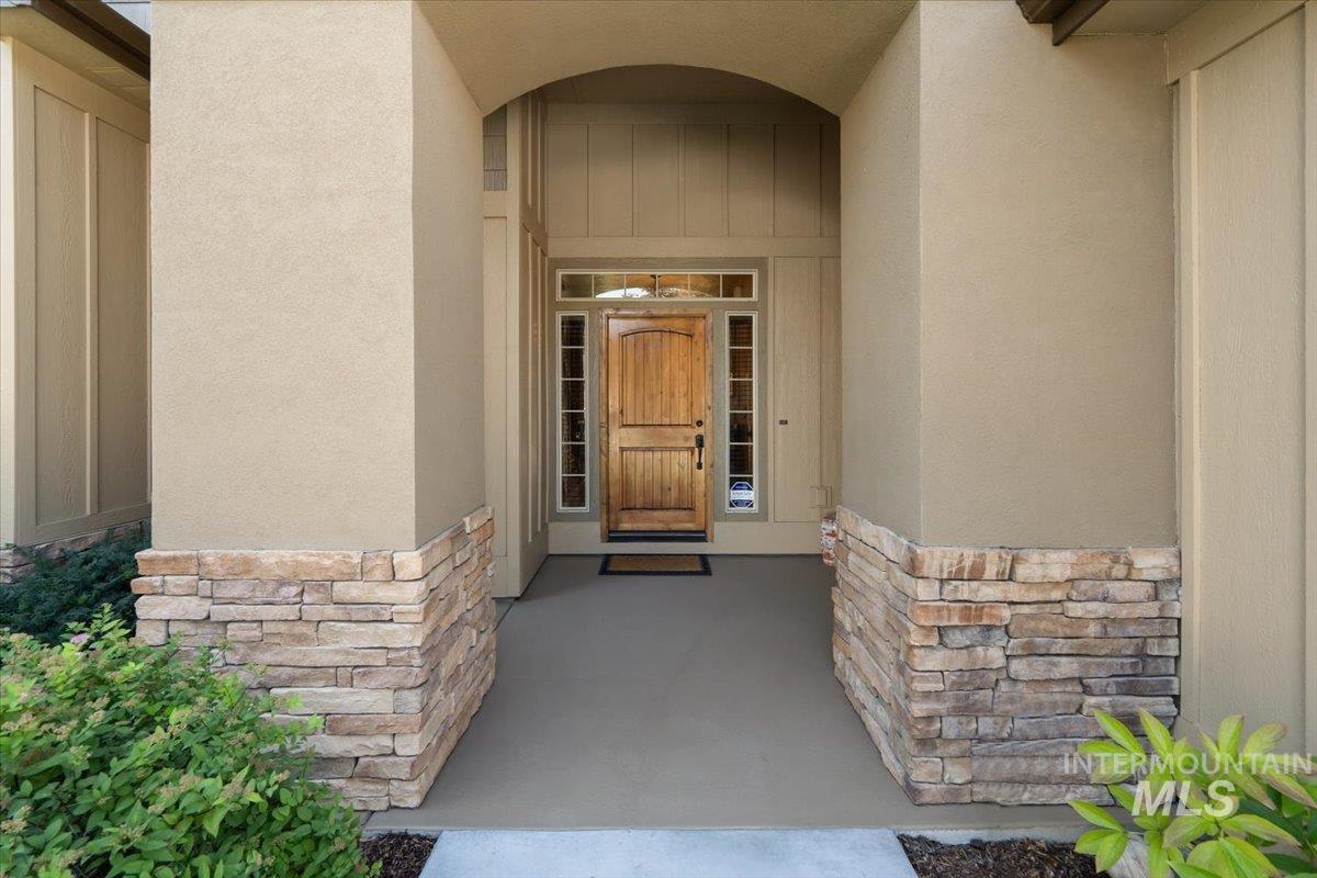 857 E Yucca Canyon St, Meridian, Idaho 83646, 4 Bedrooms, 3 Bathrooms, Residential For Sale, Price $799,000, 98925407