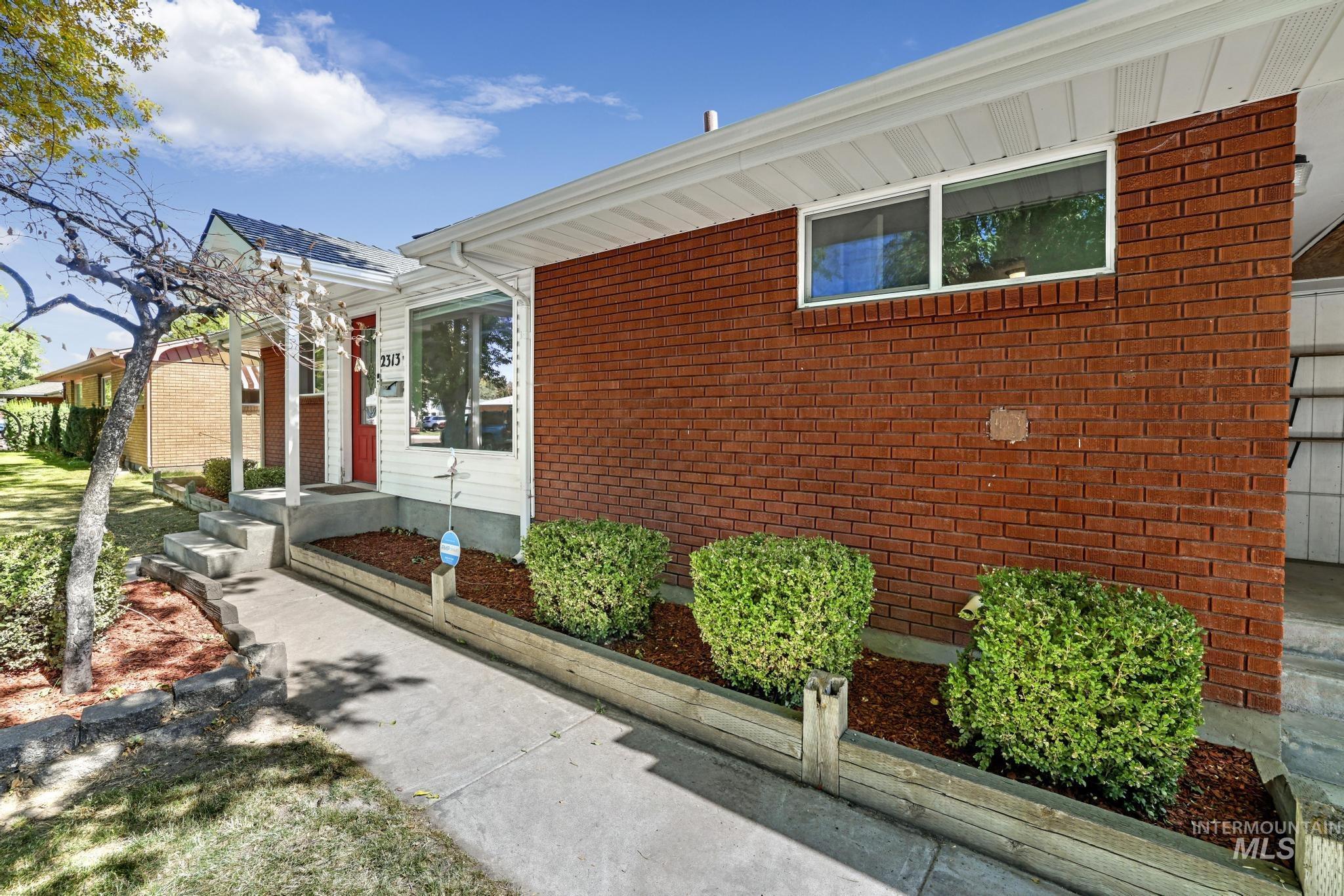 2313 Conant Dr, Burley, Idaho 83318-2912, 3 Bedrooms, 2 Bathrooms, Residential For Sale, Price $415,000, 98925408