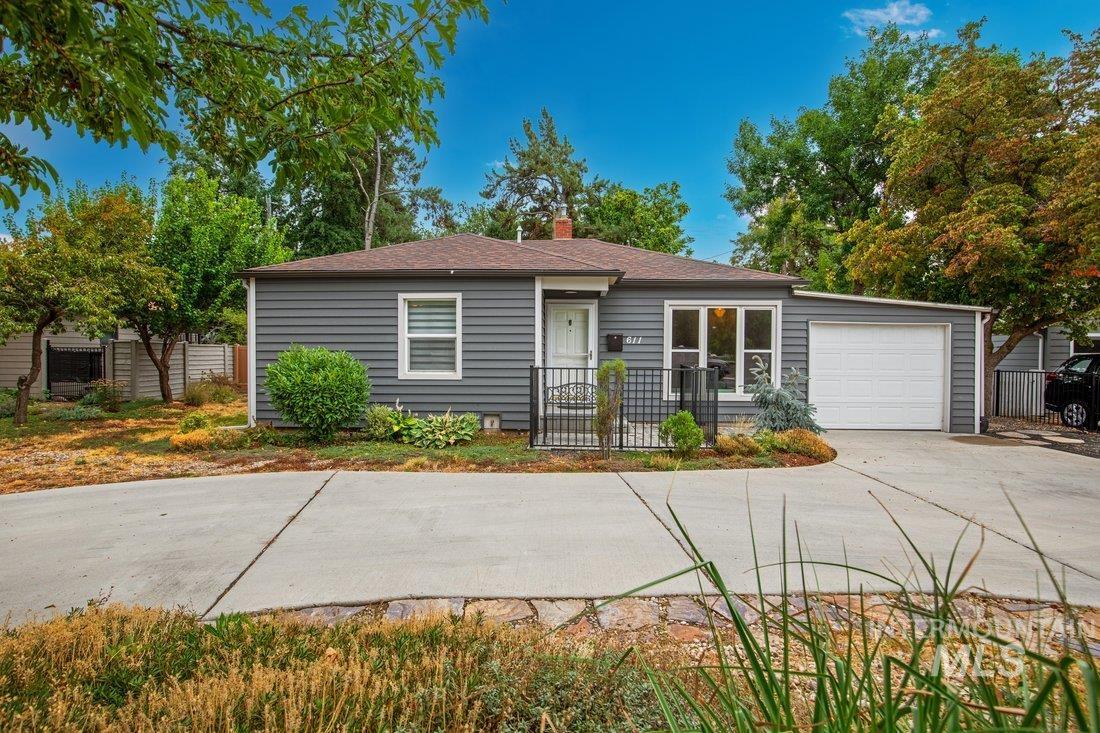 611 E Reserve St, Boise, Idaho 83712, 3 Bedrooms, 2 Bathrooms, Residential For Sale, Price $599,900, 98925411