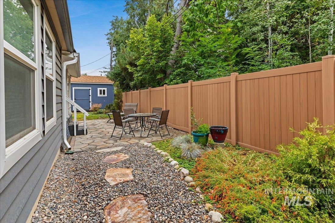 611 E Reserve St, Boise, Idaho 83712, 3 Bedrooms, 2 Bathrooms, Residential For Sale, Price $599,900, 98925411