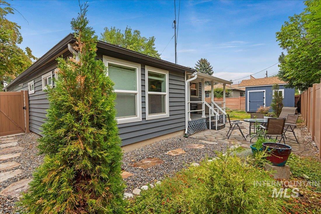 611 E Reserve St, Boise, Idaho 83712, 3 Bedrooms, 2 Bathrooms, Residential For Sale, Price $599,900, 98925411