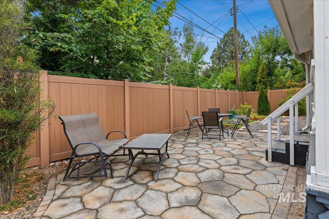 611 E Reserve St, Boise, Idaho 83712, 3 Bedrooms, 2 Bathrooms, Residential For Sale, Price $599,900, 98925411