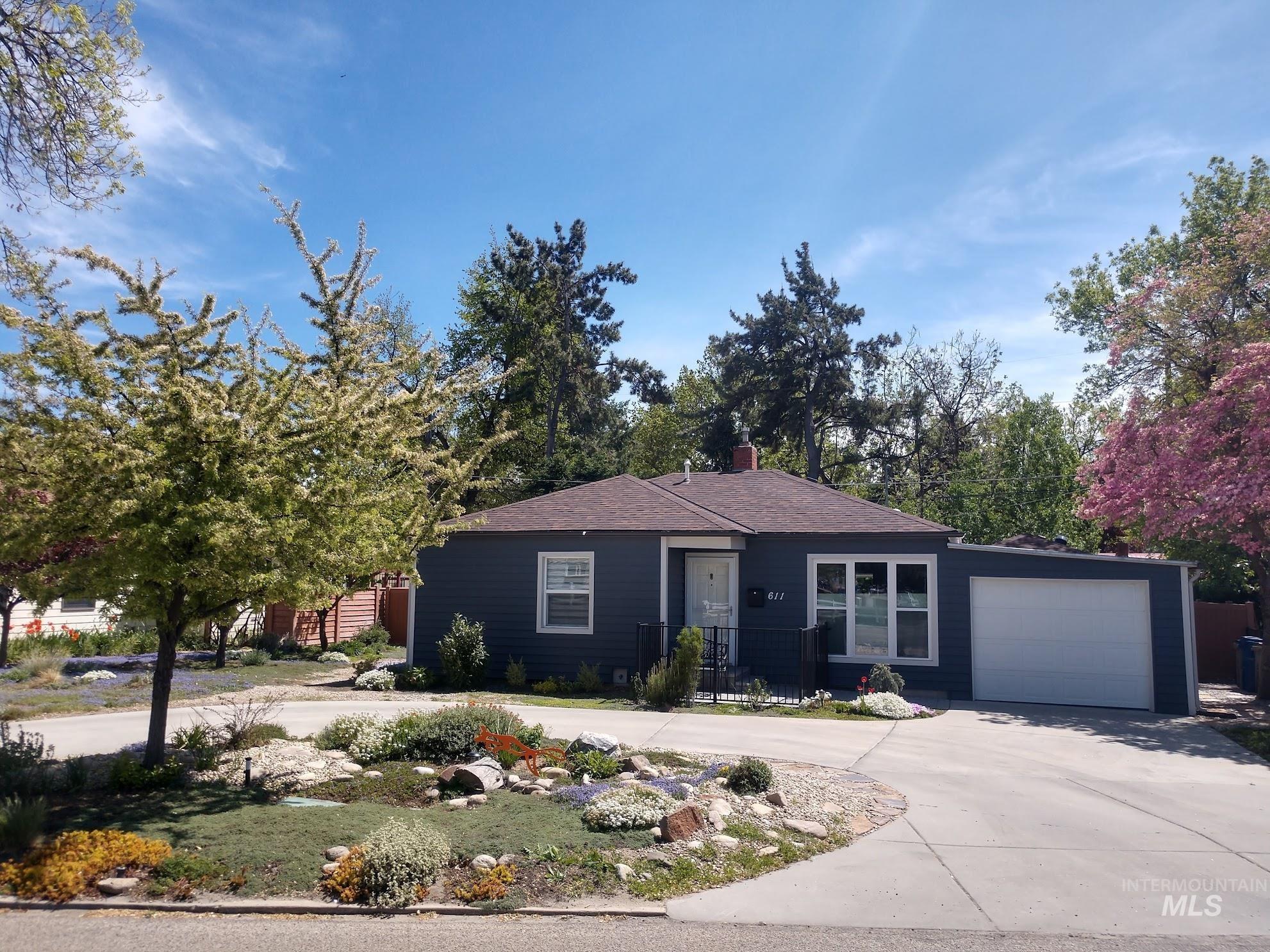 611 E Reserve St, Boise, Idaho 83712, 3 Bedrooms, 2 Bathrooms, Residential For Sale, Price $599,900, 98925411