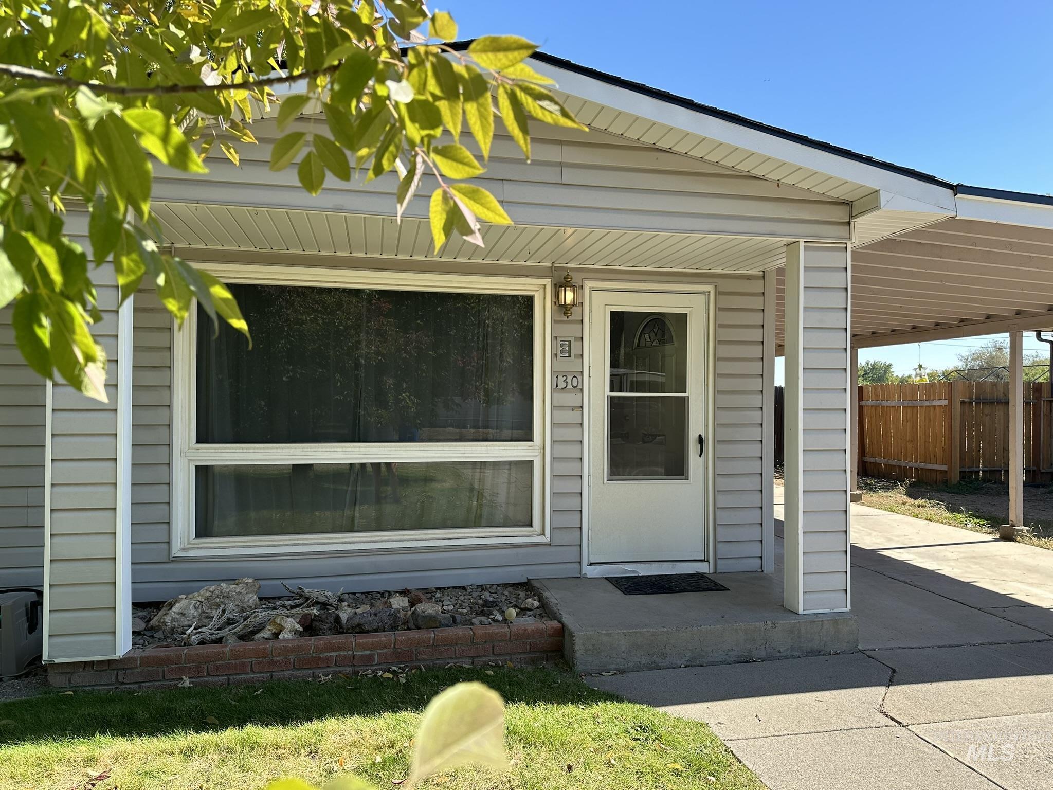 130 BAKER DR, Mountain Home, Idaho 83647, 3 Bedrooms, 1 Bathroom, Residential For Sale, Price $270,000, 98925412