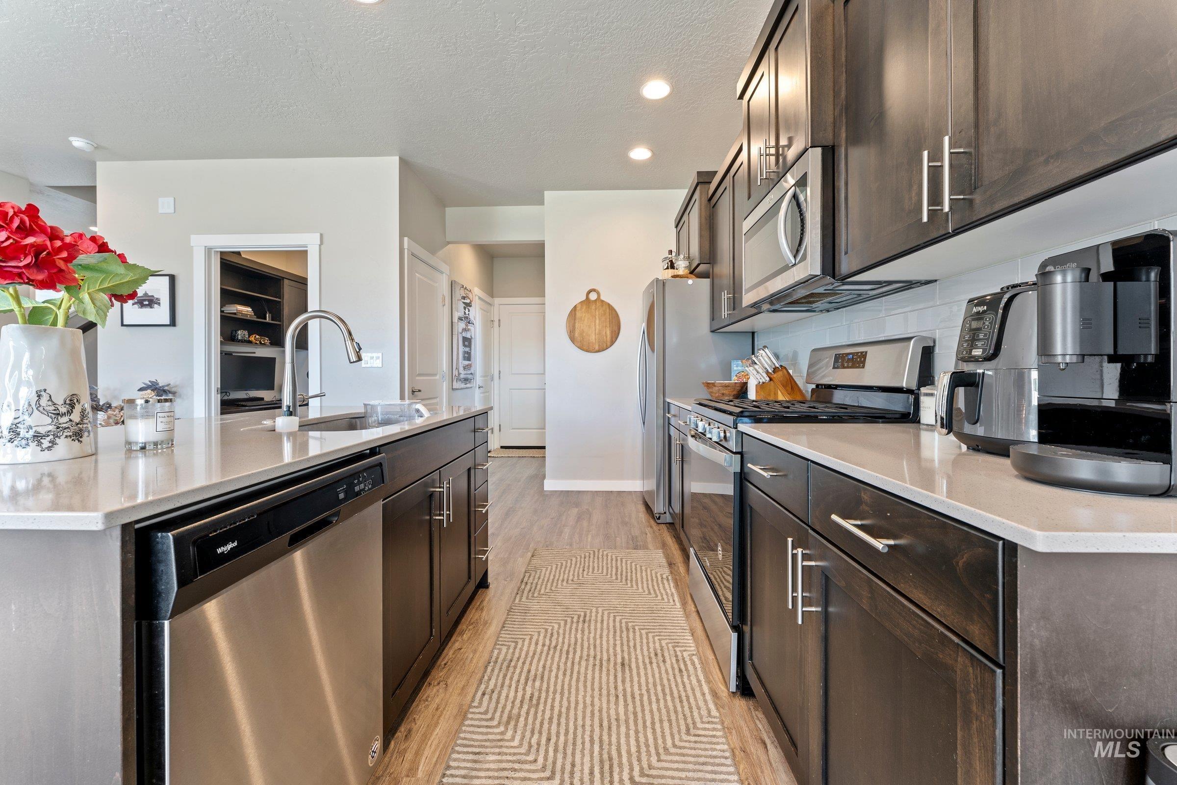 2383 E Tiger Lily Dr, Boise, Idaho 83716, 3 Bedrooms, 2.5 Bathrooms, Residential For Sale, Price $574,900, 98925413