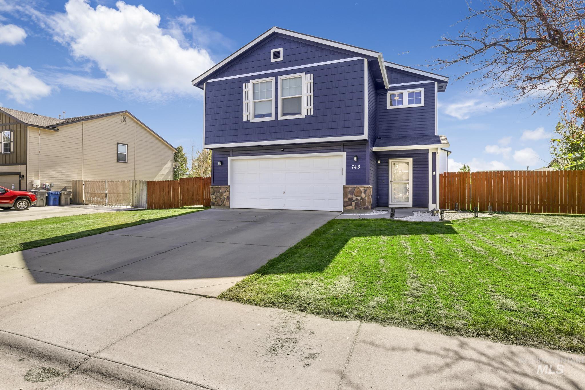 745 Lago St, Mountain Home, Idaho 83647-6484, 4 Bedrooms, 2.5 Bathrooms, Residential For Sale, Price $386,000, 98925414