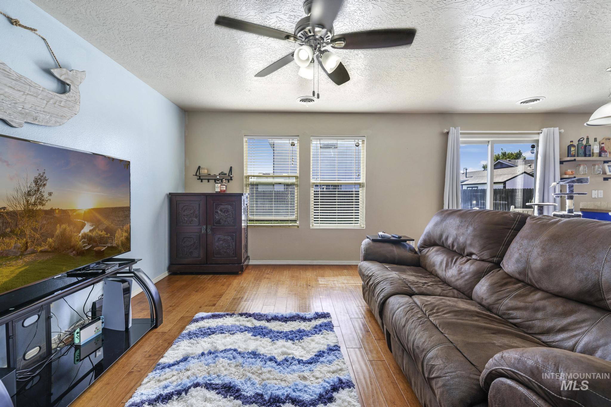 745 Lago St, Mountain Home, Idaho 83647-6484, 4 Bedrooms, 2.5 Bathrooms, Residential For Sale, Price $386,000, 98925414