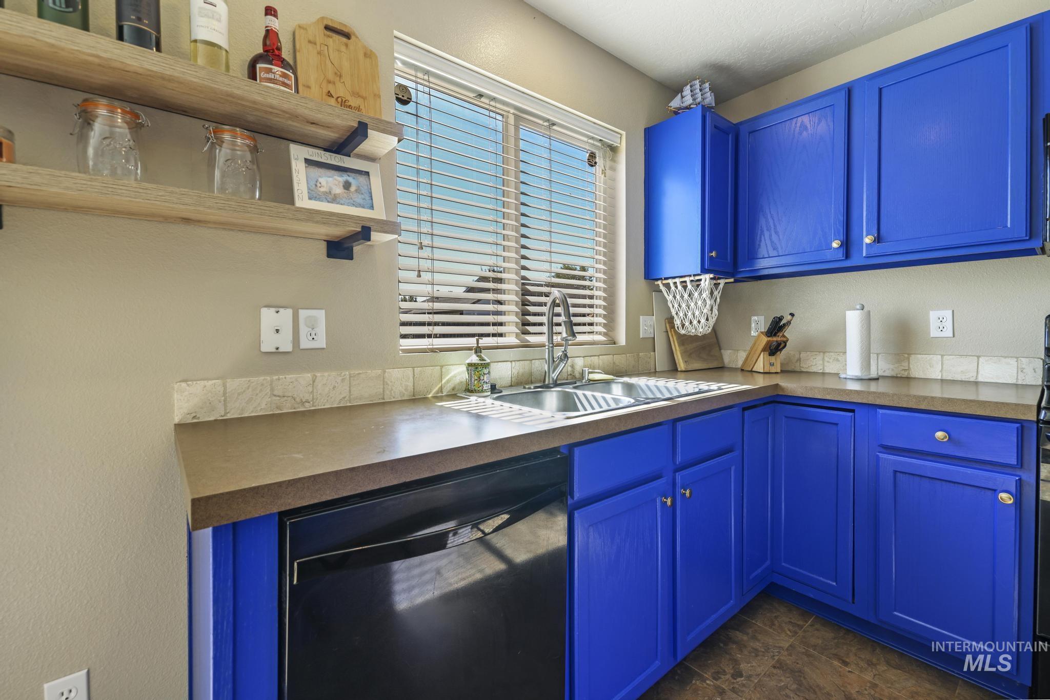 745 Lago St, Mountain Home, Idaho 83647-6484, 4 Bedrooms, 2.5 Bathrooms, Residential For Sale, Price $386,000, 98925414