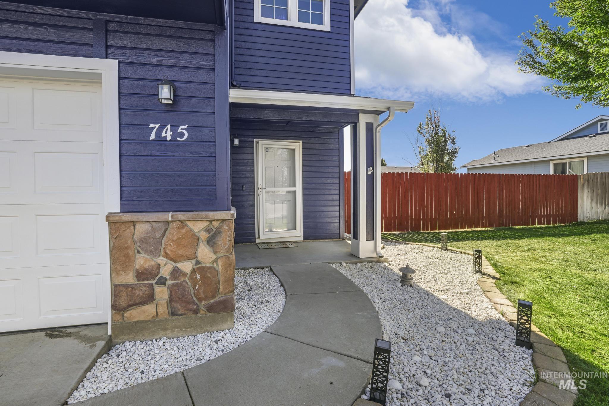 745 Lago St, Mountain Home, Idaho 83647-6484, 4 Bedrooms, 2.5 Bathrooms, Residential For Sale, Price $386,000, 98925414