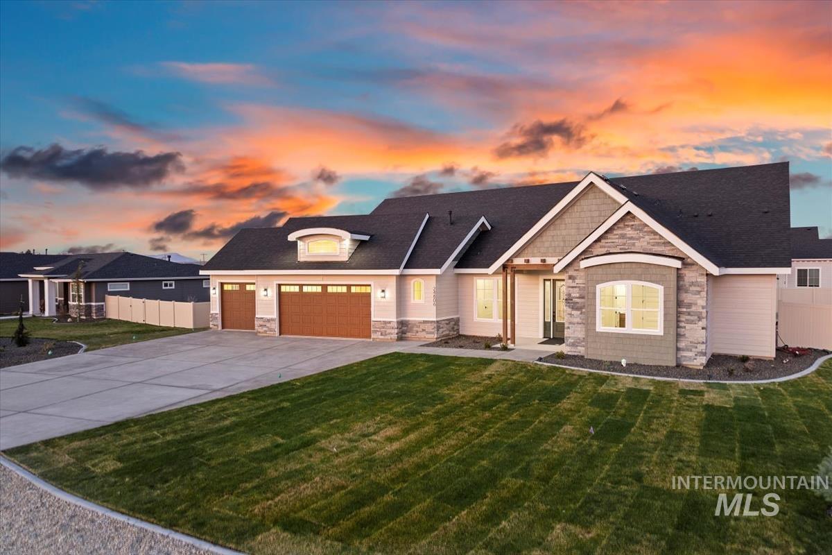 24806 Thunder Cloud St, Middleton, Idaho 83644, 4 Bedrooms, 3 Bathrooms, Residential For Sale, Price $814,777, 98925416