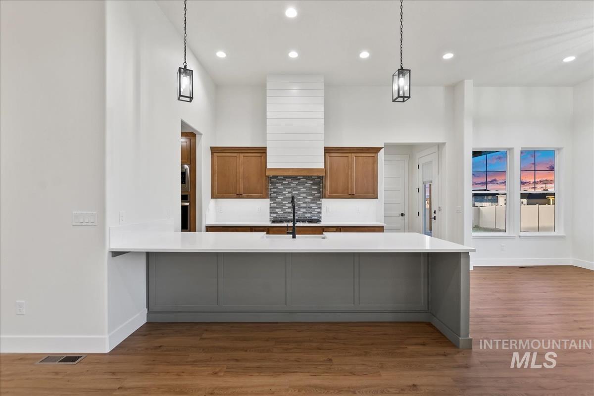 24806 Thunder Cloud St, Middleton, Idaho 83644, 4 Bedrooms, 3 Bathrooms, Residential For Sale, Price $814,777, 98925416