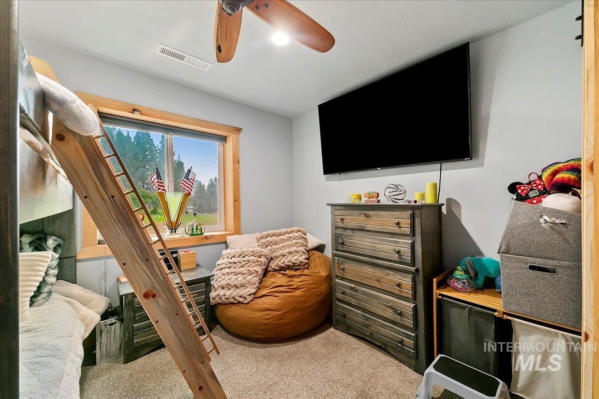 131 Cabarton, Cascade, Idaho 83611, 3 Bedrooms, 2 Bathrooms, Residential For Sale, Price $499,000, 98925417