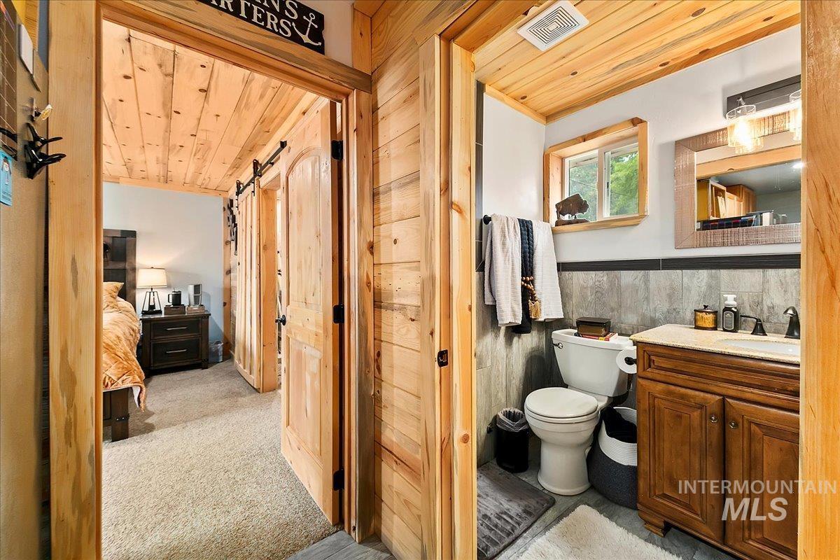 131 Cabarton, Cascade, Idaho 83611, 3 Bedrooms, 2 Bathrooms, Residential For Sale, Price $499,000, 98925417