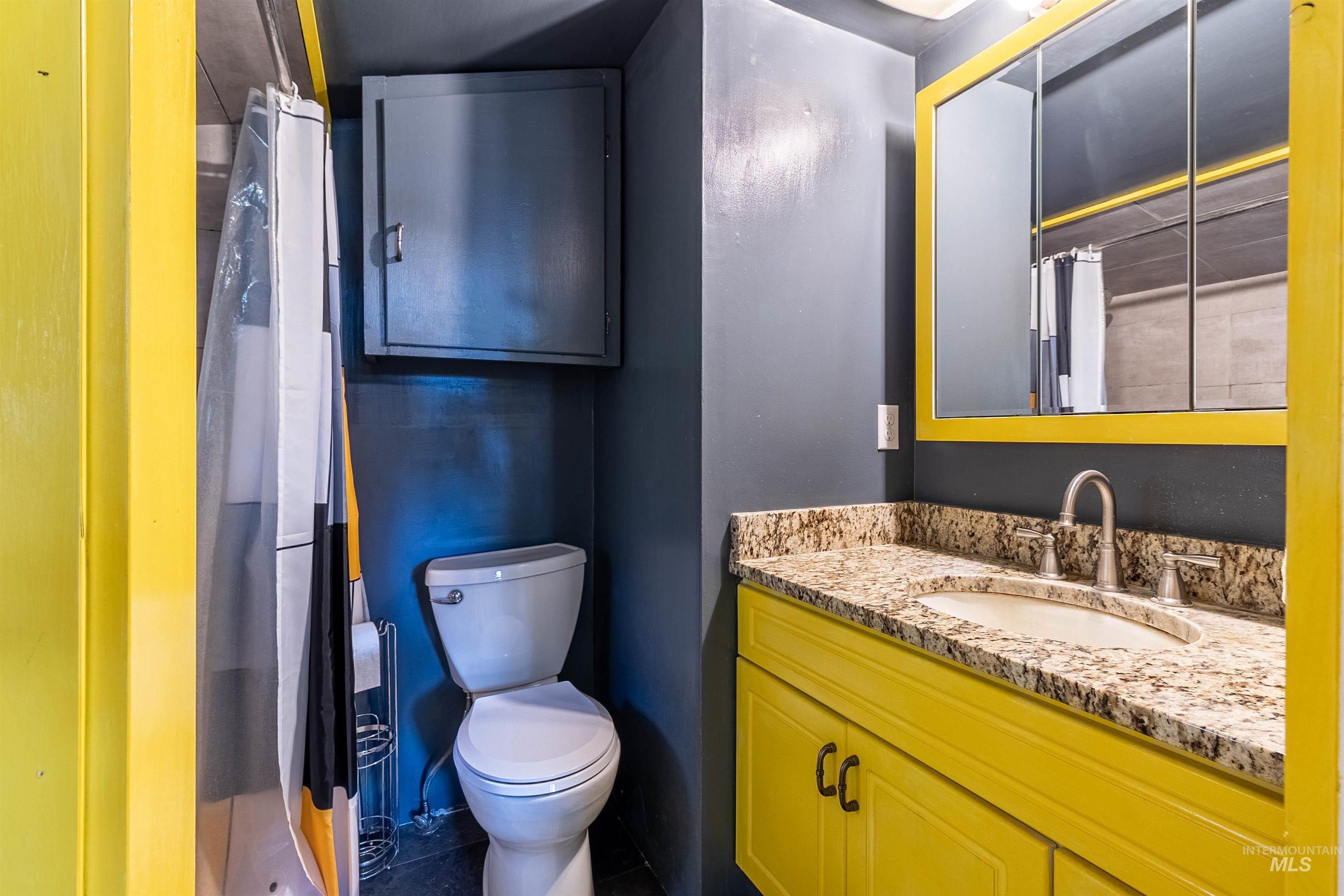240 N Jefferson, Moscow, Idaho 83843, 2 Bedrooms, 1 Bathroom, Residential For Sale, Price $320,000, 98925418
