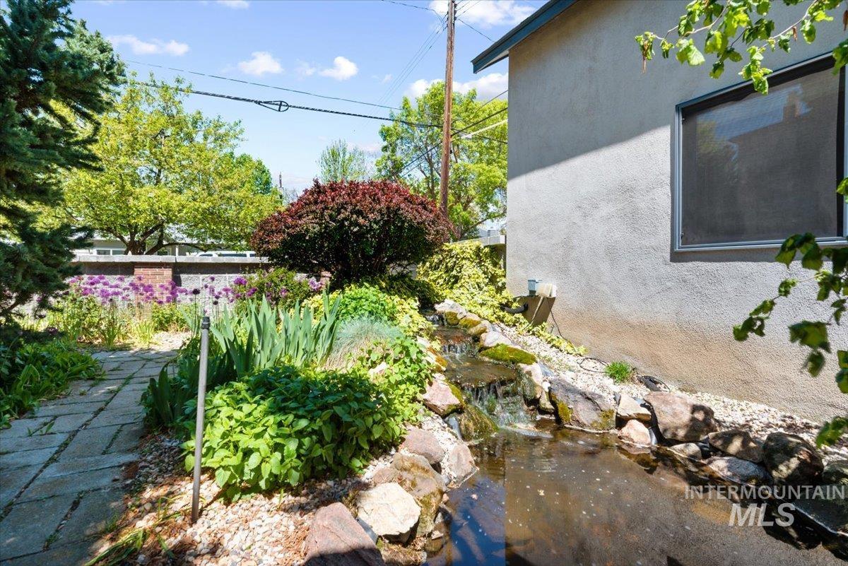 1718 N 12th St, Boise, Idaho 83702, 5 Bedrooms, 5.5 Bathrooms, Residential For Sale, Price $1,650,000, 98925422