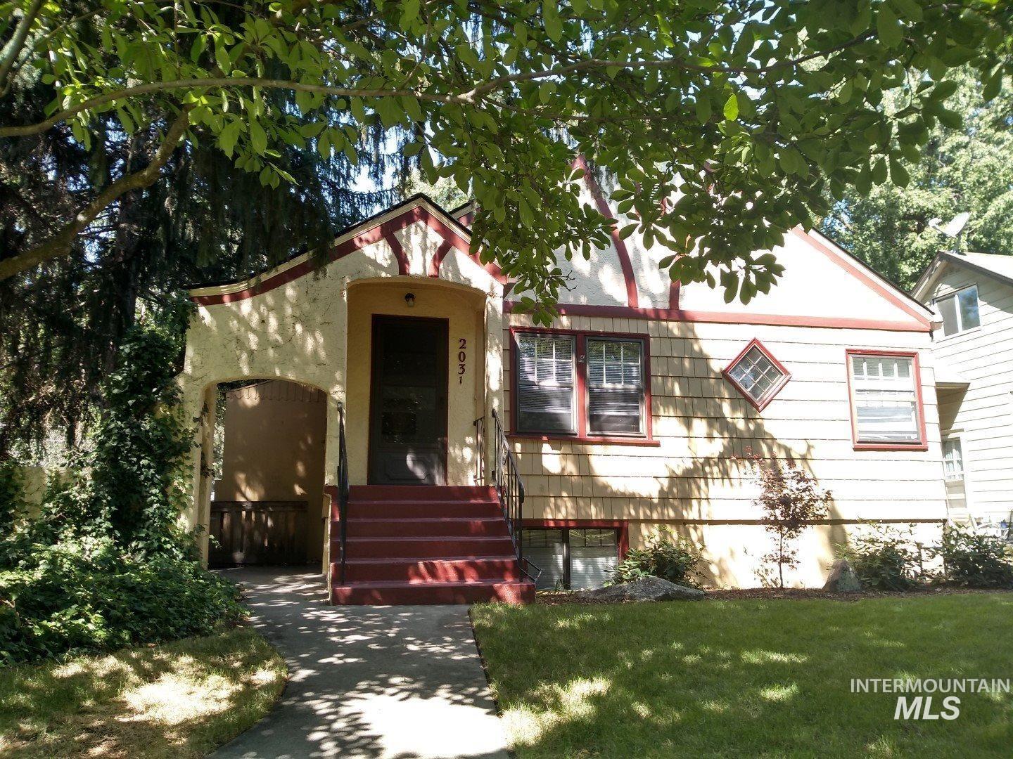 2031 Harrison Blvd, Boise, Idaho 83702, 3 Bedrooms, 2 Bathrooms, Residential For Sale, Price $789,000, 98925424