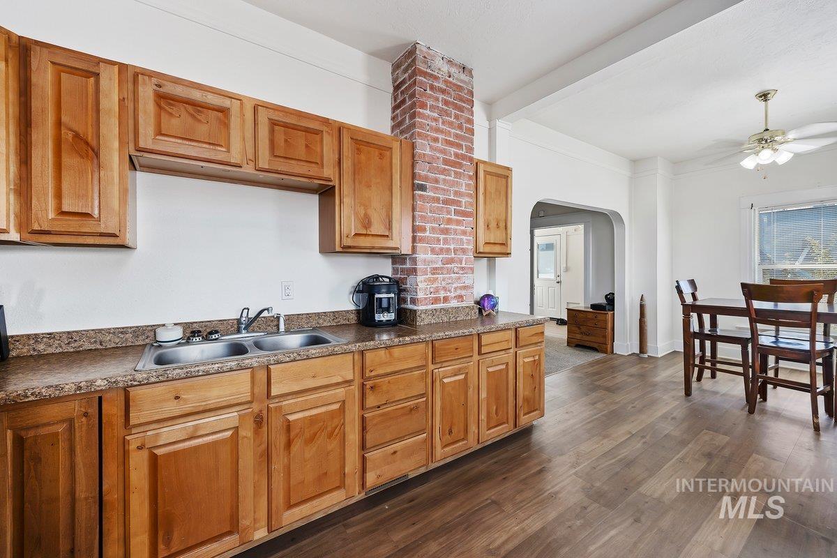 216 8th Ave S, Buhl, Idaho 83316, 3 Bedrooms, 1 Bathroom, Residential For Sale, Price $235,000, 98925428