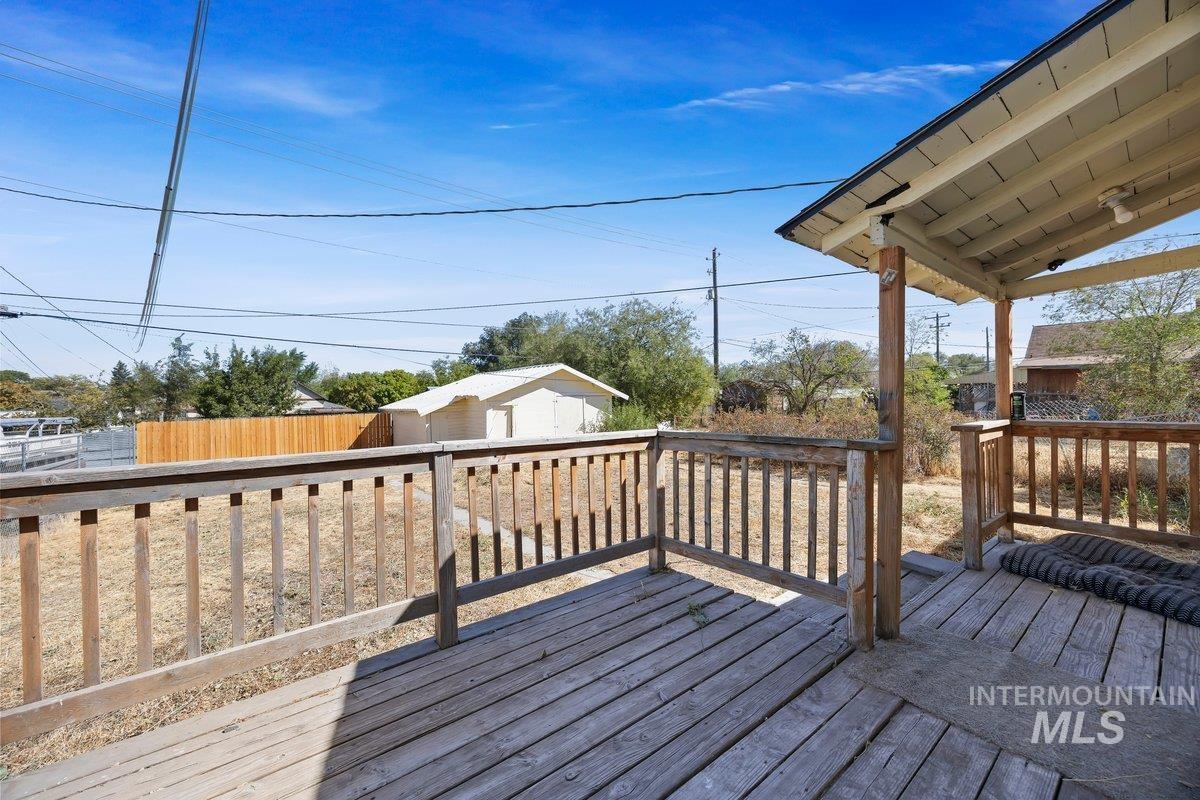 216 8th Ave S, Buhl, Idaho 83316, 3 Bedrooms, 1 Bathroom, Residential For Sale, Price $235,000, 98925428