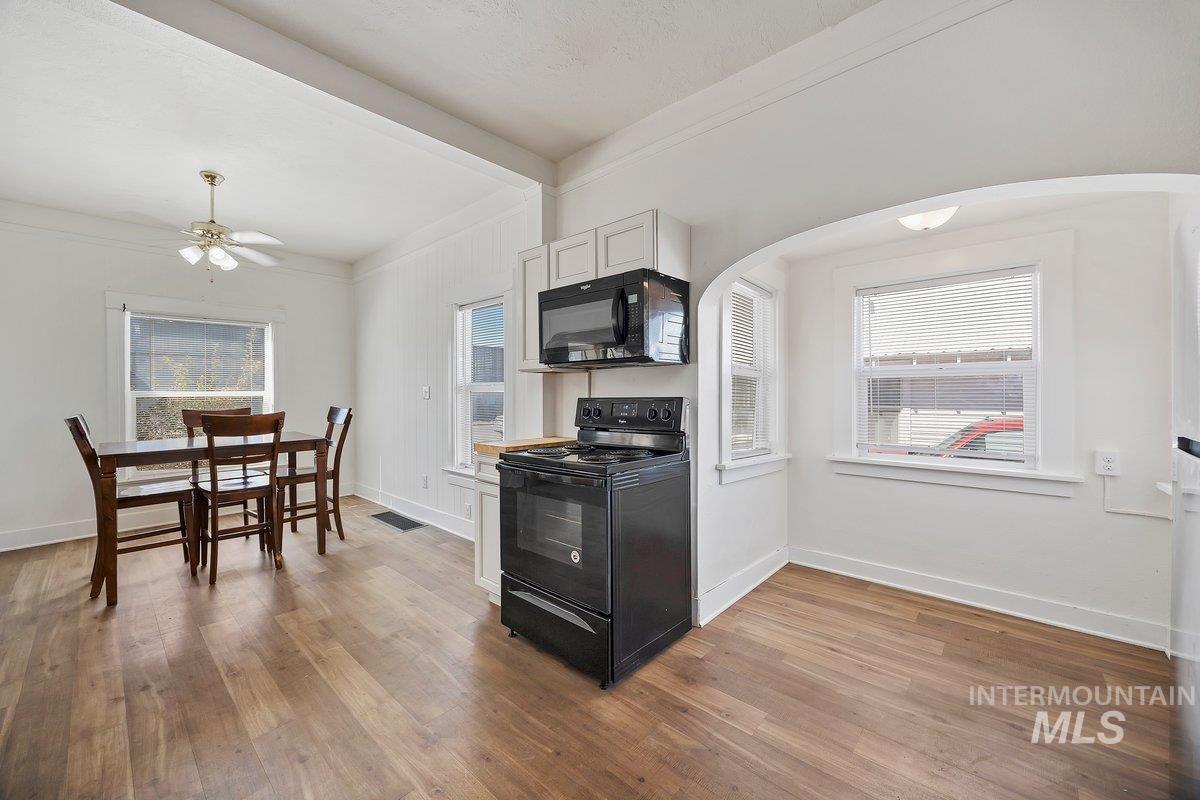 216 8th Ave S, Buhl, Idaho 83316, 3 Bedrooms, 1 Bathroom, Residential For Sale, Price $235,000, 98925428