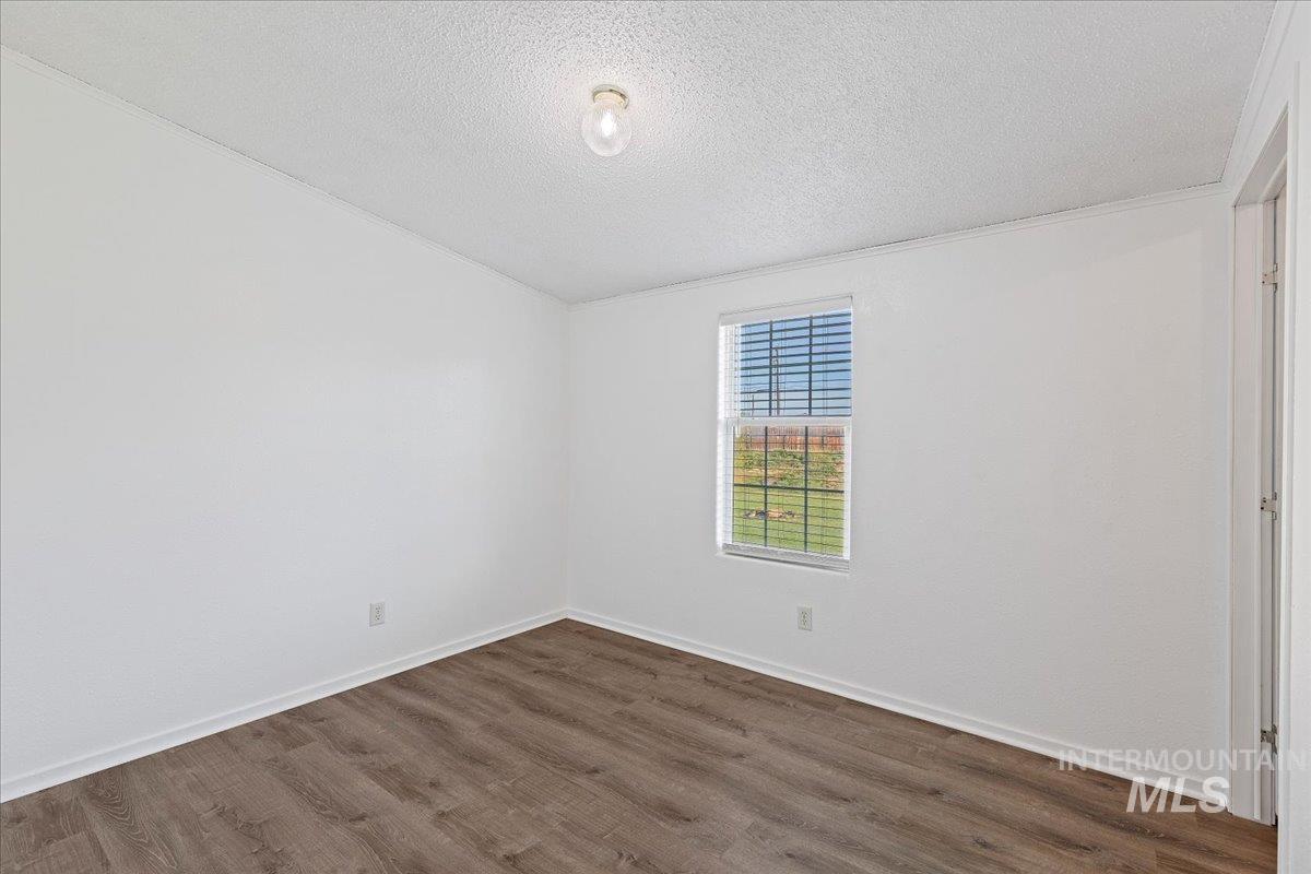 11400 W Hawkins, Nampa, Idaho 83651, 4 Bedrooms, 2 Bathrooms, Residential For Sale, Price $335,000, 98925431